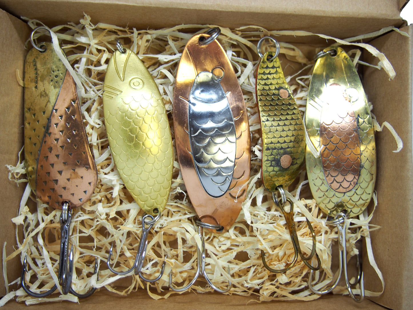 handmade fishing spoon lures, casting spoon for pike, bass fishing spoons in a gift box 5 pieces